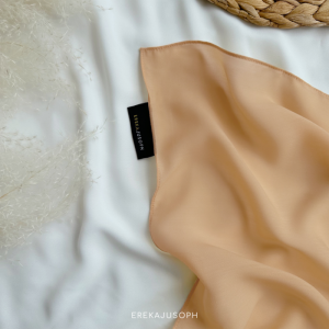 LILY BAWAL - APRICOT CREAM